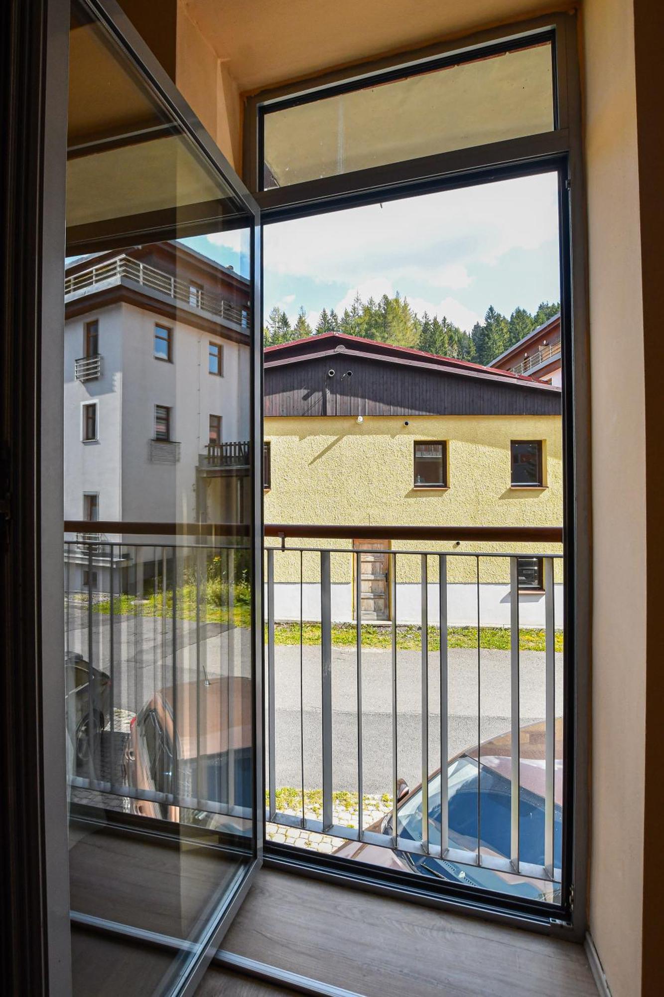 Apartmány Areál Ados Harrachov Esterno foto