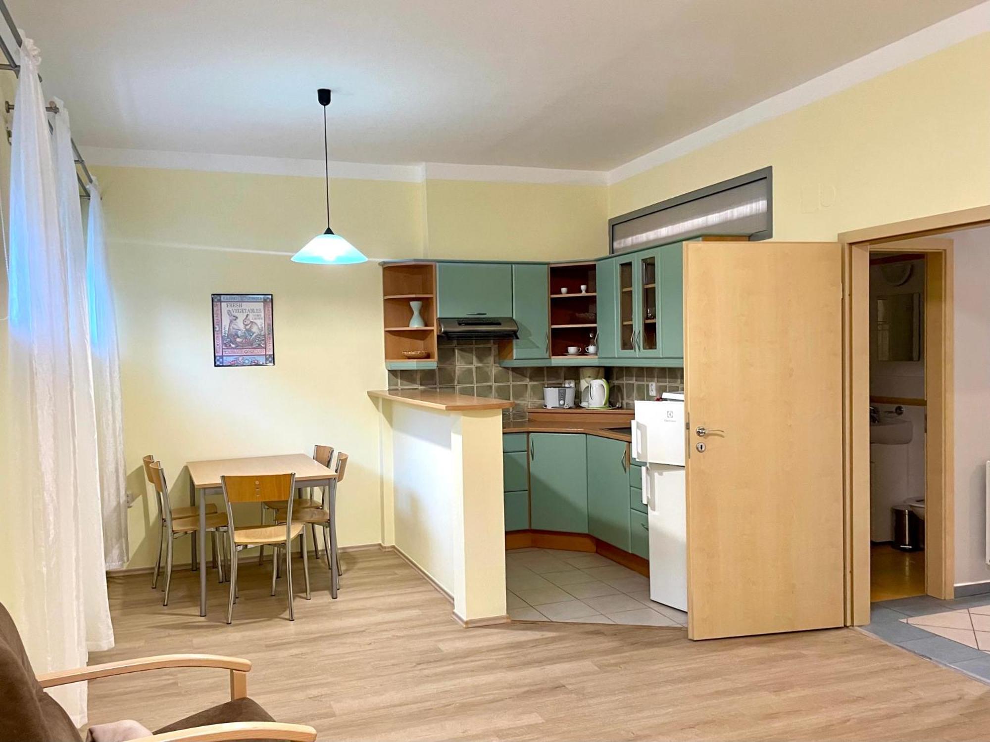 Apartmány Areál Ados Harrachov Esterno foto
